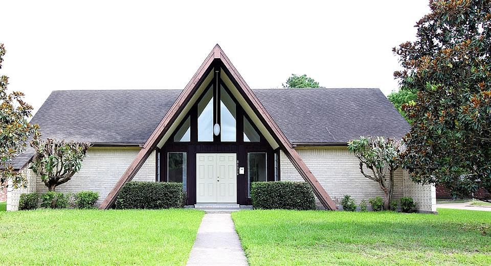 1st image of 8131 Garden Parks Dr