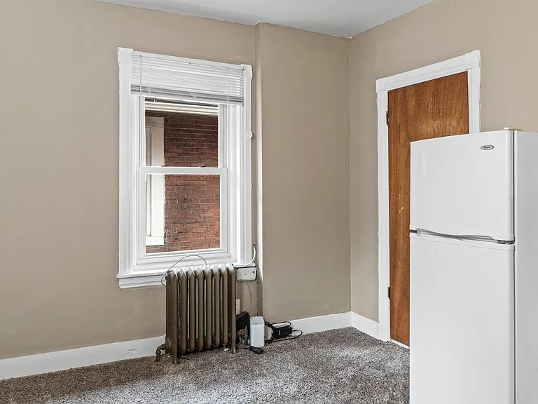 5027 Pine St #3F — Photo 3