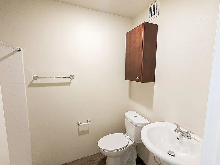 Vision 5 Apartments — Photo 54