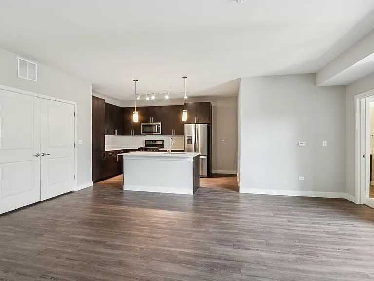 Woodview Apartments — Photo 31