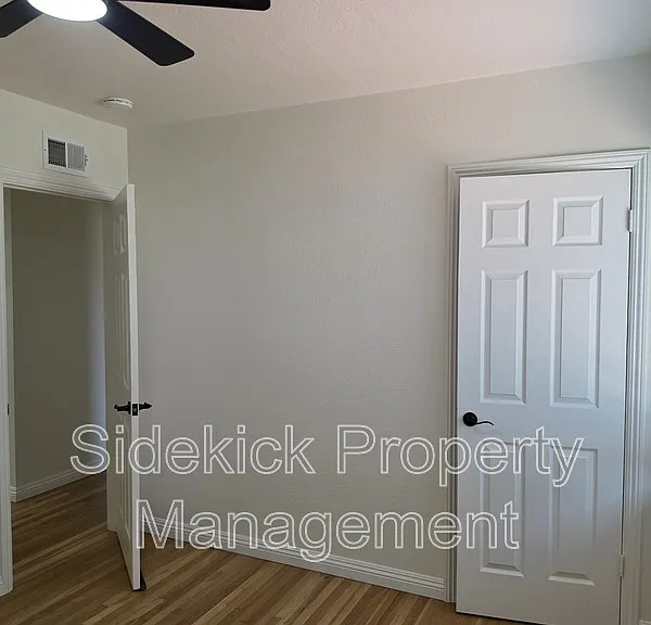 11639 Faculty Dr — Photo 15