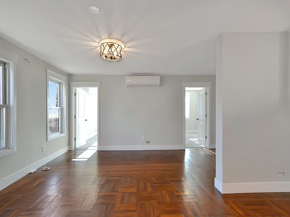 5th image of 113 Hart Ave Floor 2