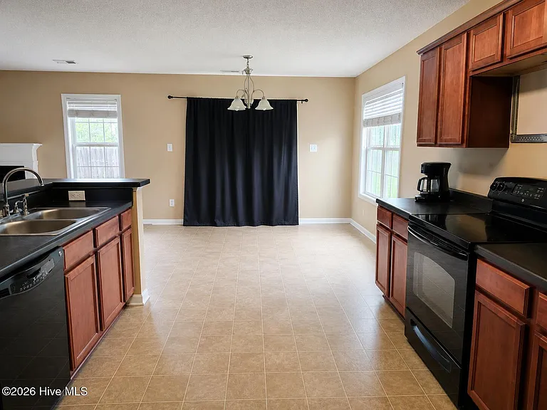 205 Wynbrookee Ln — Photo 16