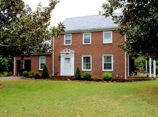 3602 Cove Rd NW, Roanoke, VA 24017