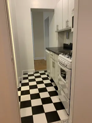 Rented by City Connections Realty | media 14