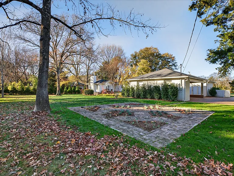 1209 Tyne Blvd — Photo 56
