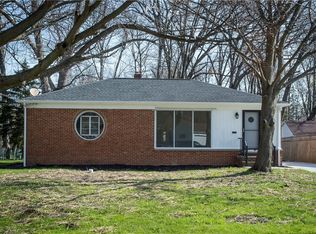 529 Woodlane Dr, Bay Village, OH