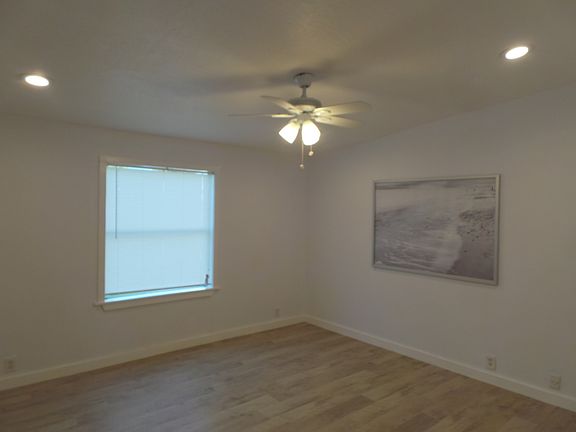 4th image of 1339 Wildwood Way