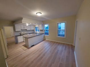 52 Jewett St APT 1, Ansonia, CT 06401