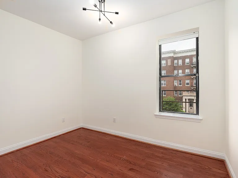 2502 13th St NW — Photo 5