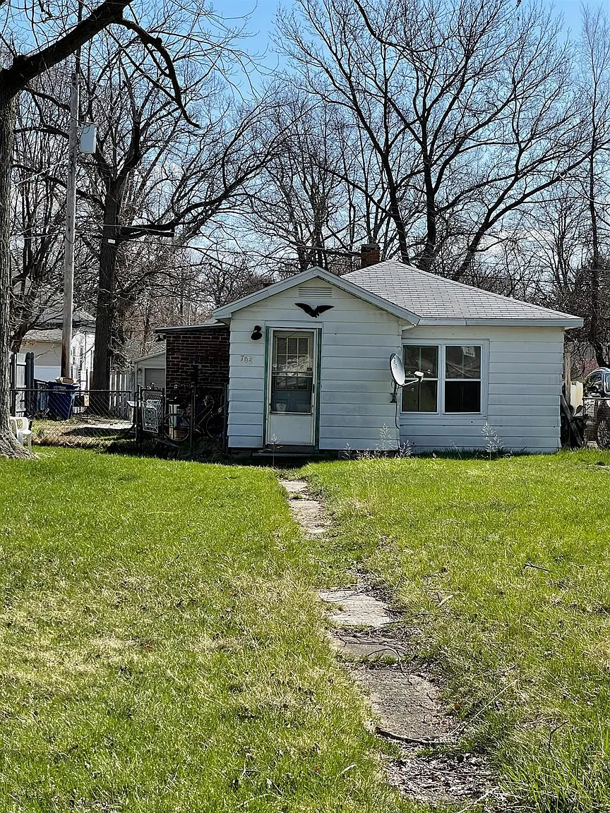 705 N Carroll Ave photo 1