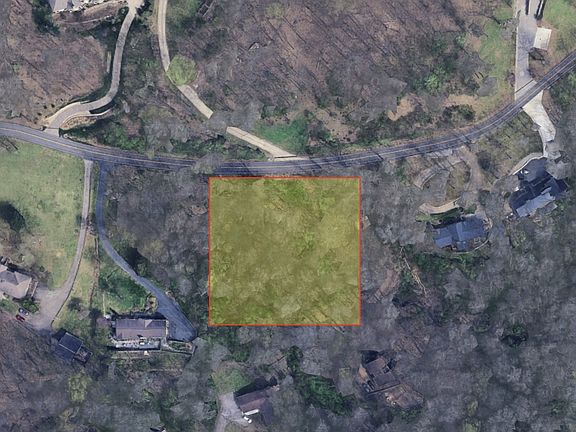 3rd image of 905 Otter Creek Rd