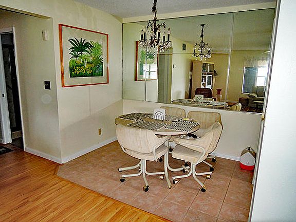 5th image of 106 Lakes End Dr APT A