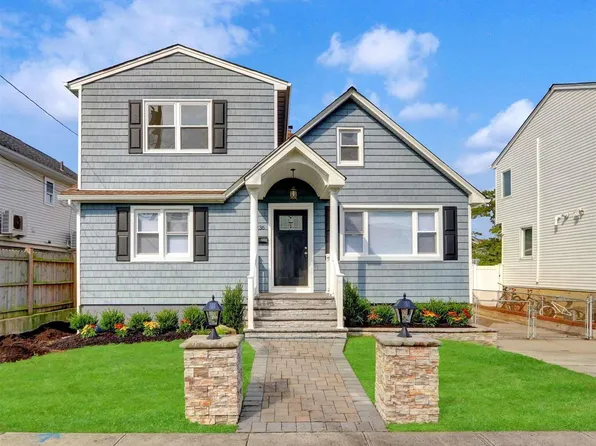 236 Garfield Street, Freeport, NY 11520