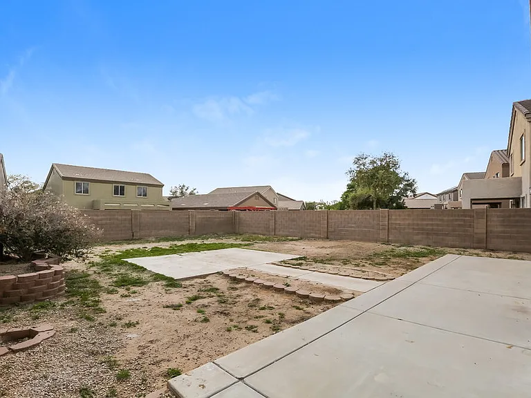 10925 W Taft St — Photo 17