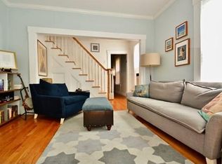 17 Lawrence St #17, Cambridge, MA 02139