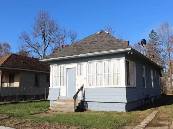 978 Pavone St, Benton Harbor, MI 49022