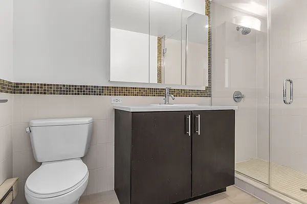 Rented by The Dermot Realty Management Company | media 9