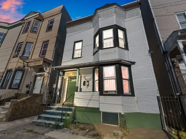 272 Littleton Ave, Newark City, NJ 07103
