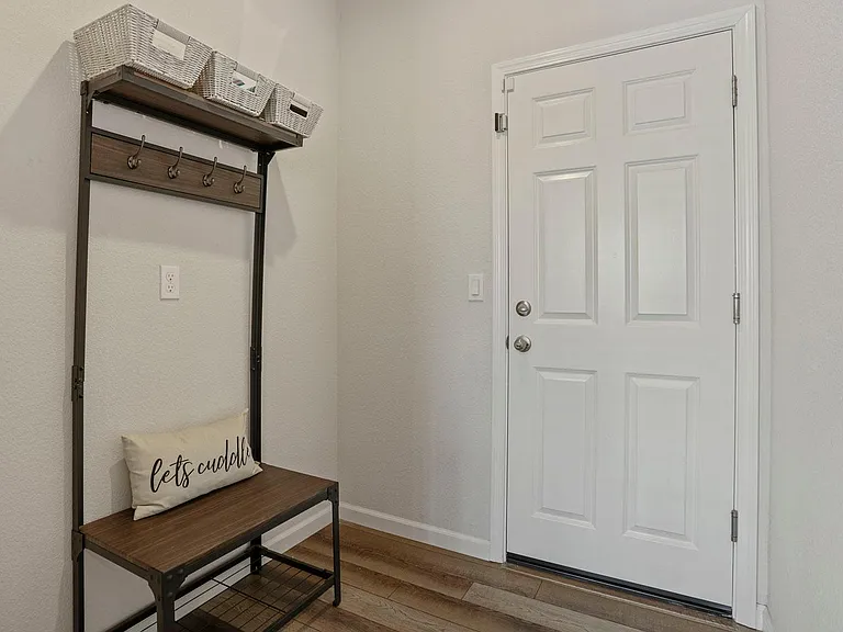 9580 Del Seis Dr — Photo 16