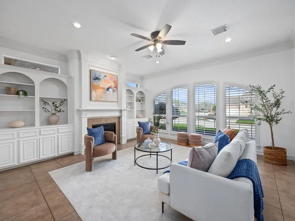 1531 Briar Bend Dr, Friendswood, TX 77546