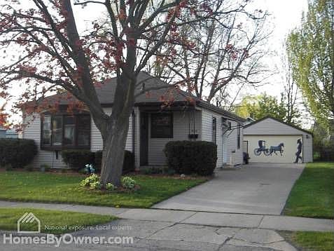 2nd image of 930 W Bell Ave