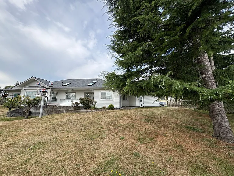 1714 Baker View Ct — Photo 4