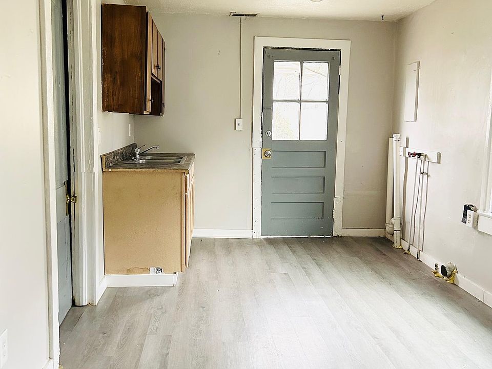 1st image of 2906 Saint Xavier St #1