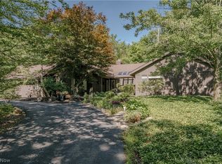8 Louis Dr, Pepper Pike, OH 44124