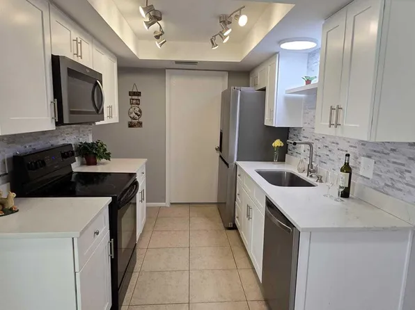 629 N MESA Drive #27, Mesa, AZ 85201