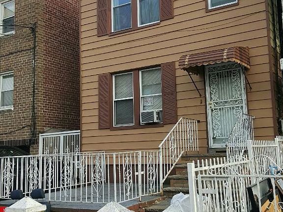 2nd image of 9440 43rd Ave