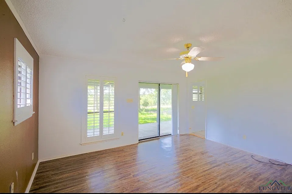 4 bed, 2909 sqft, $2,600 — Photo 3
