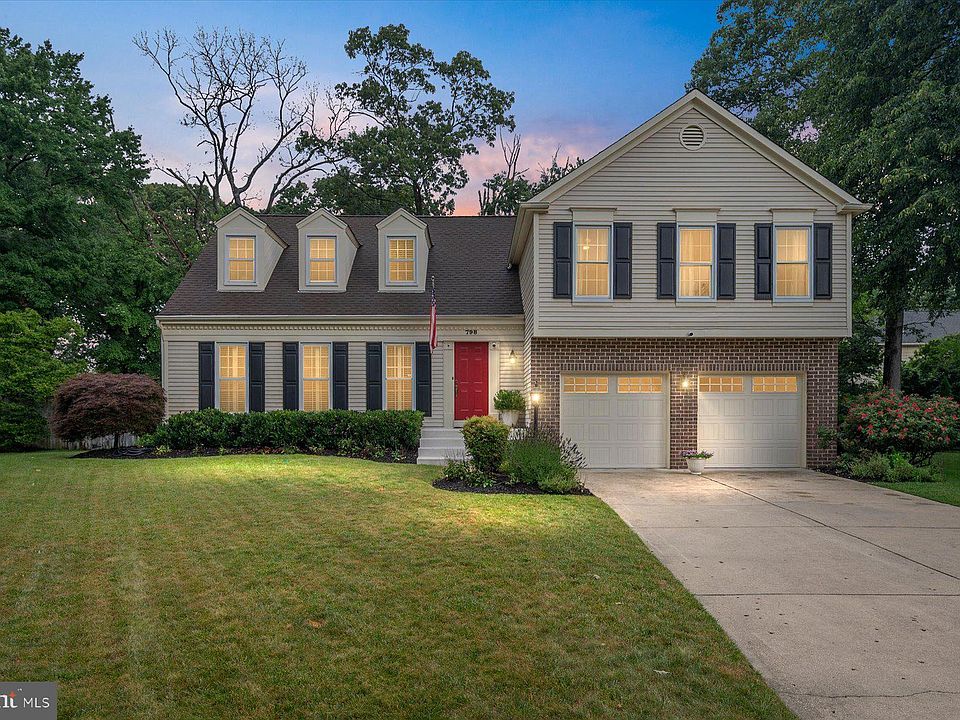 1st image of 798 Helmwood Ct