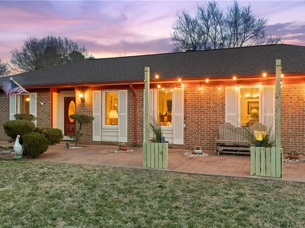 2008 Steinem Ct, Virginia Beach, VA 23464