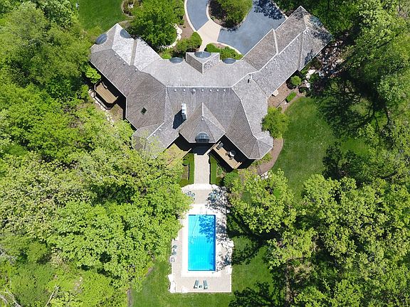 4th image of 37090 N Black Velvet Ln