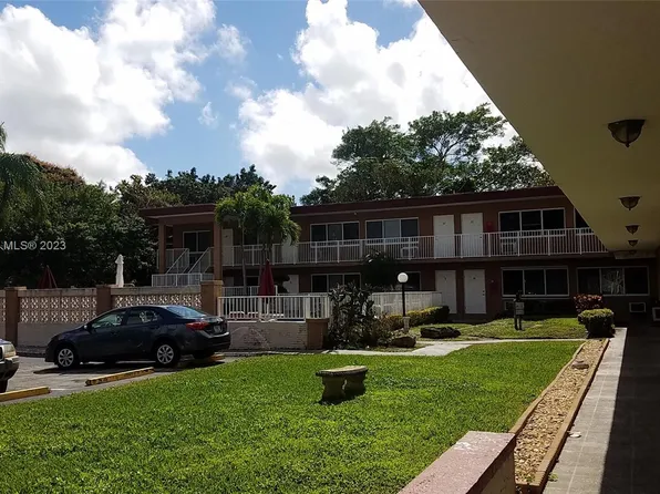 2838 Madison St APT 25, Hollywood, FL 33020