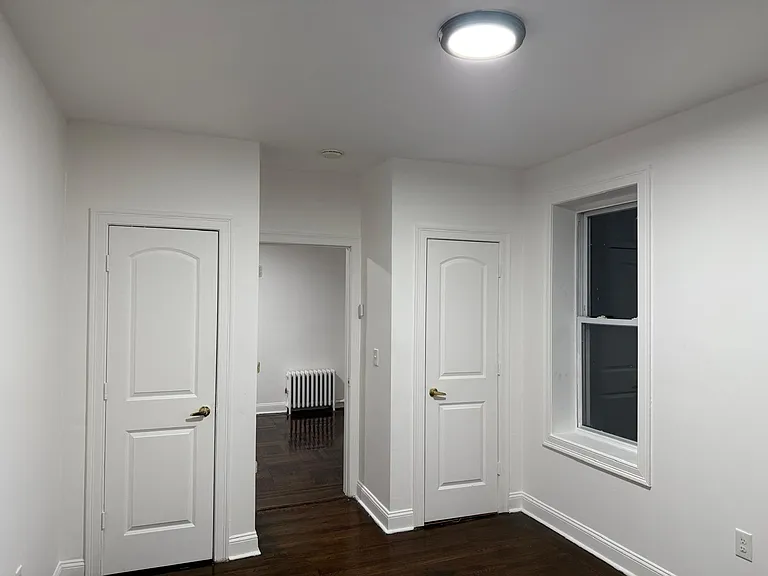38-40 Kelly Parkway — Photo 9