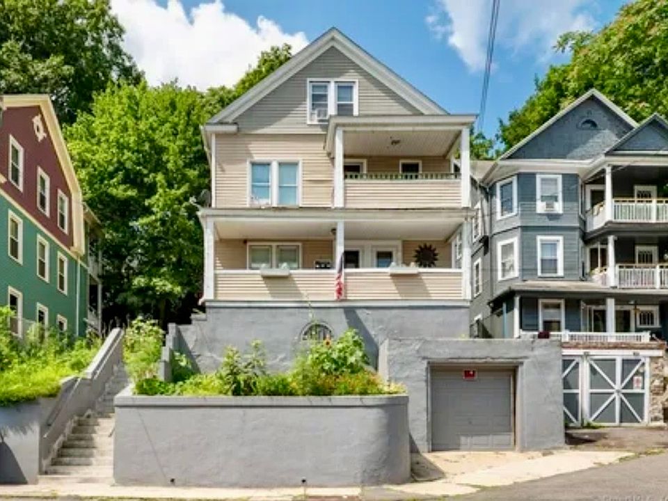 1st image of 21 Poplar St #2