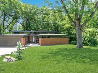 622 Glenview Dr, Des Moines, IA 50312