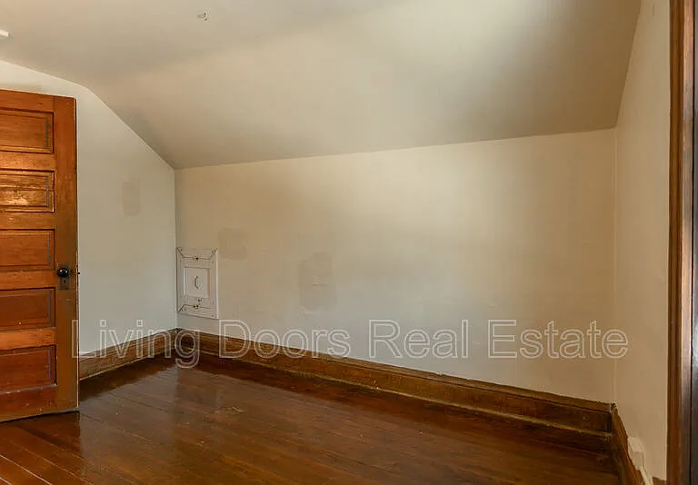 1025 N 8th St — Photo 20