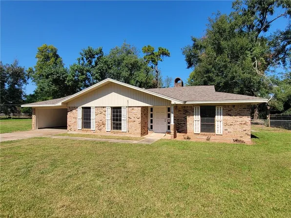 806 Watson Dr, Natchitoches, LA 71457