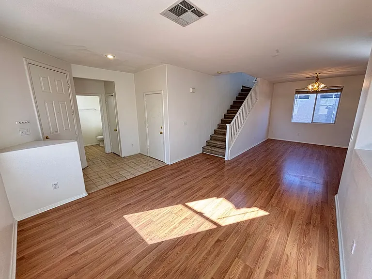 156 Duck Hollow Ave — Photo 4