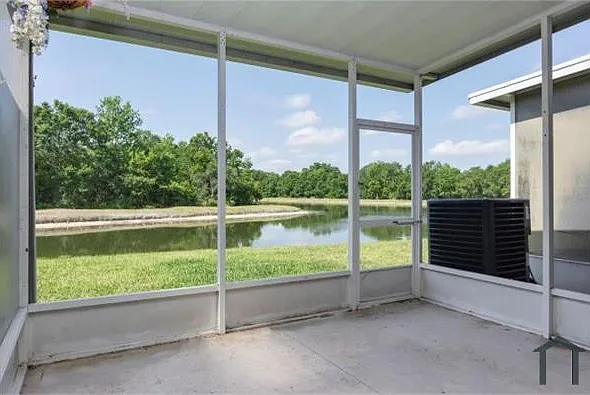 3 bed, 1750 sqft, $2,800 — Photo 2