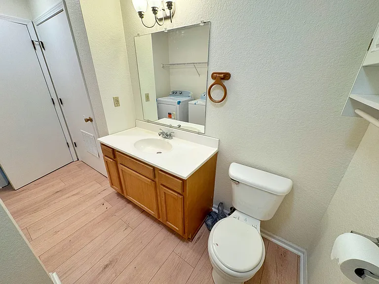 1505 W 8th Street Ter — Photo 5