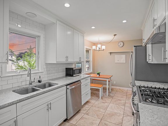4th image of 1273 Juno Ave