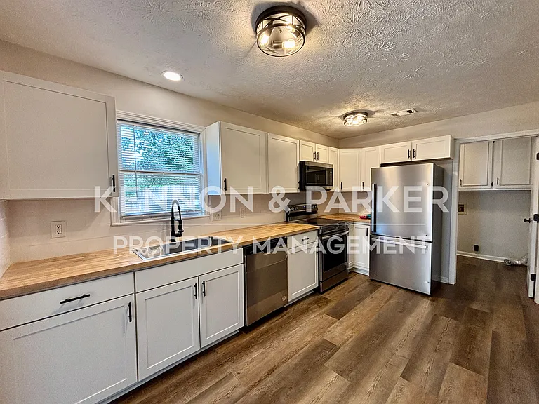 6321 Billings Rd — Photo 3