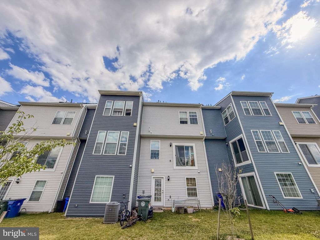 1406 Clingmans Dome Dr, Frederick, MD - View 4