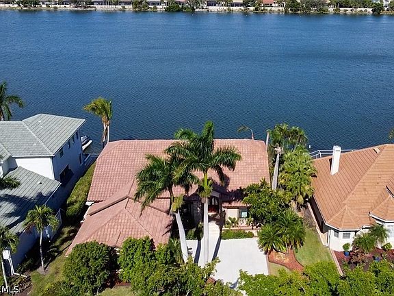 5th image of 5160 Harborage Dr