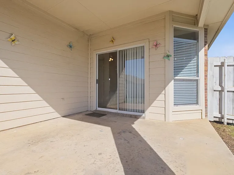 2016 Priscella Dr — Photo 18