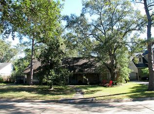 210 Stoney Creek Dr, Houston, TX 77024